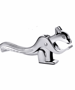 Squirrel type walnut clip