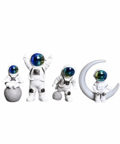 4pcs Astronaut Statues
