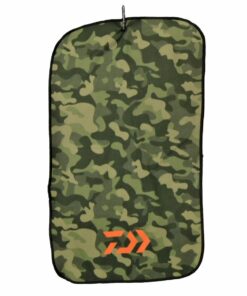 Daiwa Microfiber Hand Towel with Carabiner - Camo Green
