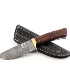 Koch - Handmade Damascus Steel Hunting Knife - Walnut YV-09