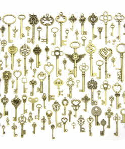 Mixed Set Of Vintage Skeleton Keys In Antique Bronze Of Different Size