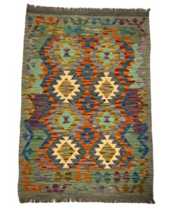 Stunning Hand Woven 149 x 101cm Kilim Chobi Rug
