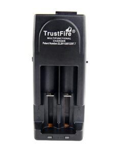 TrustFire TR-001 Charger