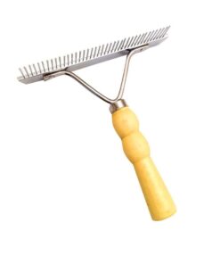 WigWagga - Deshedding Brush Wood Handle Stainless Steel Rounded Teeth 16cm